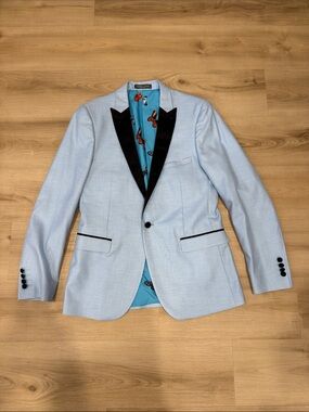 Paisley & Gray Men’s 38R Tuxedo Pale Blue Blazer with Black Satin Lapel & button